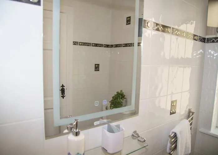 The Pass Escape * Dingle